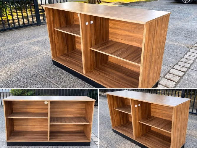Muebles para local comercial / mostradores de madera usados