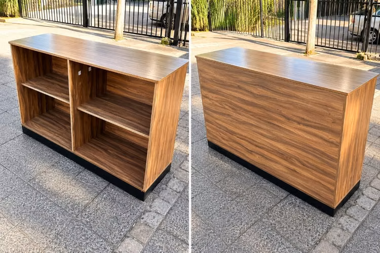 Muebles para local comercial / mostradores de madera usados