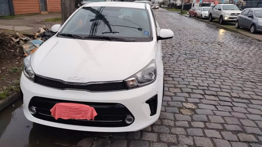Kia soluto EX FULL 4 P SRF M T 4*2