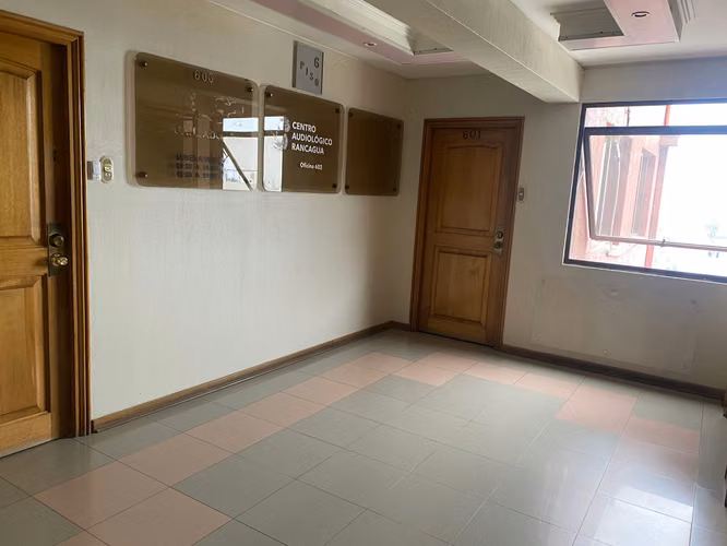 OF MUJICA, PISO 6, ILUMINADA CERCA MALL 2 PRIVADOS 2 BAÑOS - Imagen 12
