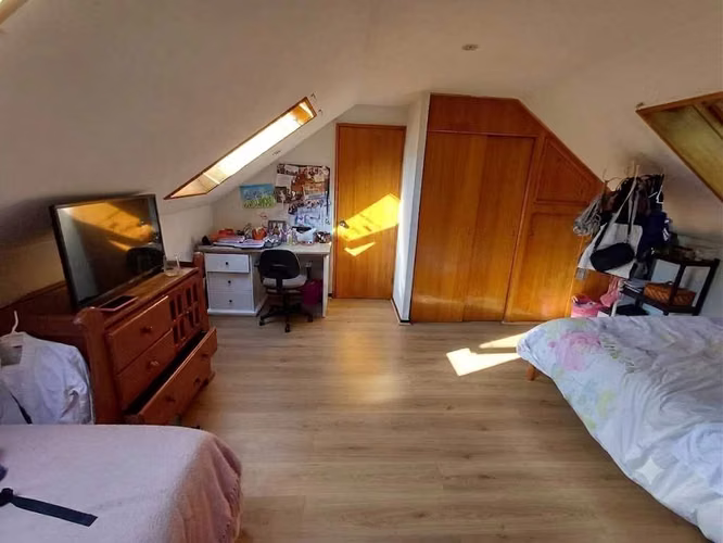 Oportunidad Única: Casa Luminosa y Amplia (180635) - Imagen 13