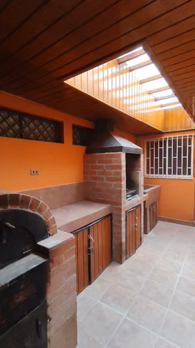 Vende 3 Dormitorios 3 Baños 2 Estacionamiento Cuidad Del Sol
