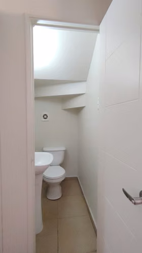 Vende 3 Dormitorios 3 Baños 2 Estacionamiento Cuidad Del Sol
