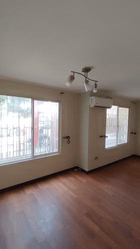 Vende 3 Dormitorios 3 Baños 2 Estacionamiento Cuidad Del Sol