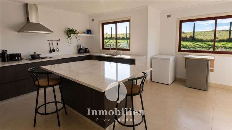 Parcela con casa 4D/3B, salita, quincho, bodega-Pichilaguna - Imagen 7