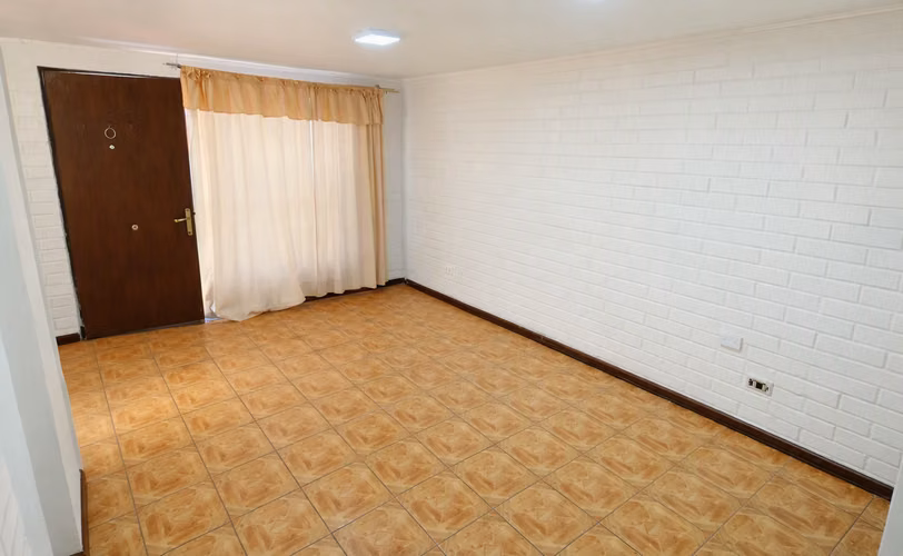 Casa en arriendo con patio y excelente conectividad