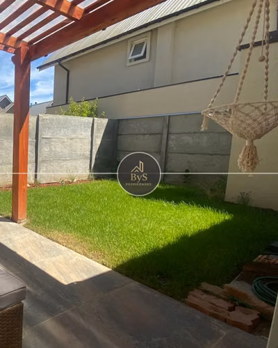 Hermosa Casa 3D+4B - En Condominio - Imagen 8