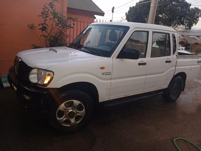 Se Vende Mahindra New Pik Up 2018 Diésel 4x4 Doble Cabina - ¡Poco Kilometraje y Documentos al Día! Conversable