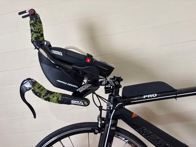 Bicicleta triatlón kestrel full carbono
