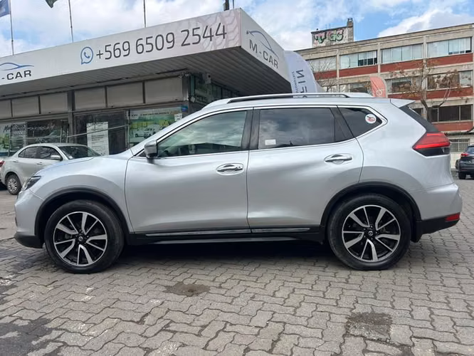 NISSAN X-TRAIL EXCLUSIVE CVT 3ROW AWD - 2020 | 4213 - Imagen 4