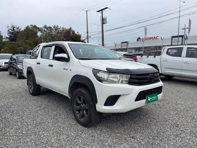 TOYOTA  HILUX DX 4X4  2022