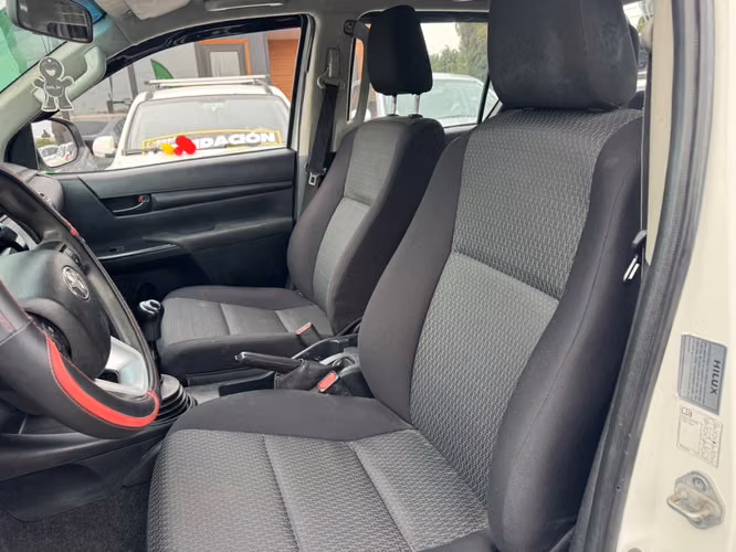 TOYOTA  HILUX DX 4X4  2022