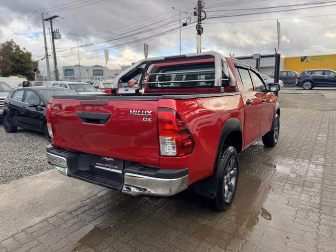 TOYOTA HILUX 4X4 2023