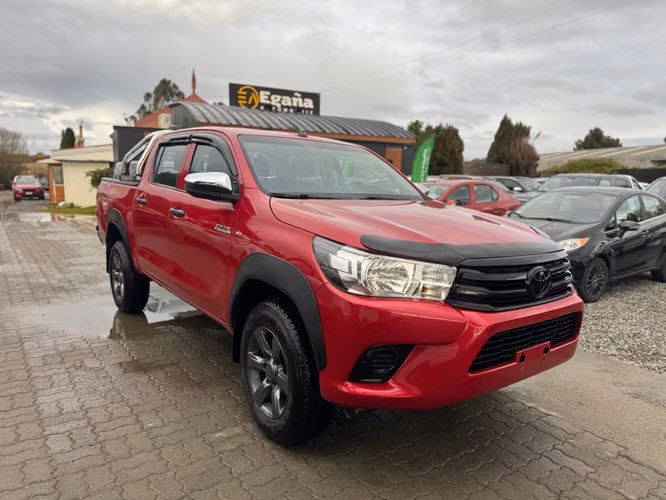 TOYOTA HILUX 4X4 2023