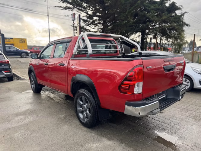 TOYOTA HILUX 4X4 2023