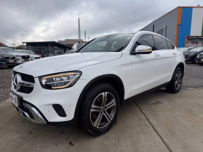 MERCEDES-BENZ GLC 200 COUPE 2.0 AT 2022
