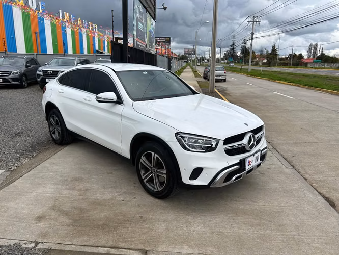 MERCEDES-BENZ GLC 200 COUPE 2.0 AT 2022