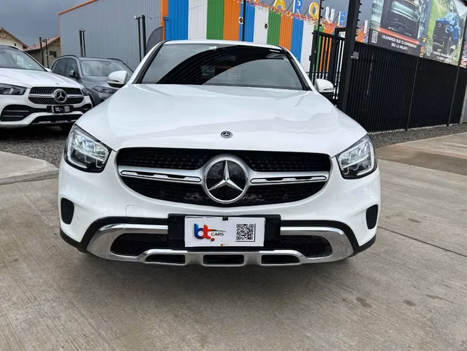 MERCEDES-BENZ GLC 200 COUPE 2.0 AT 2022