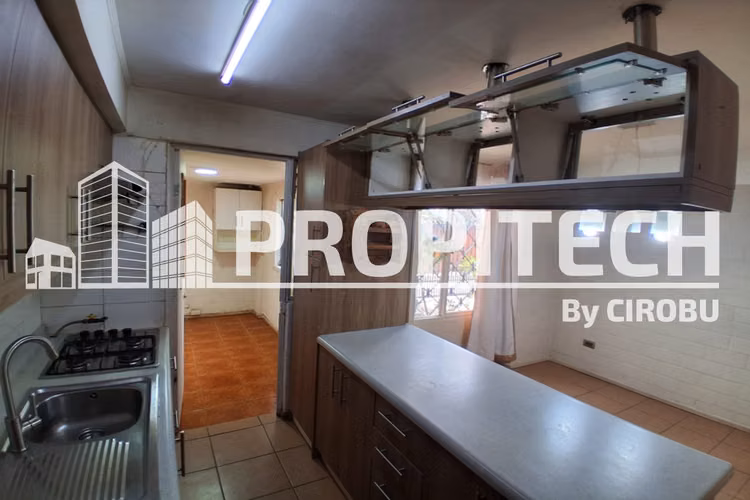 Venta Casa 4D+3B+2E, CERCA A METRO TREN BUIN