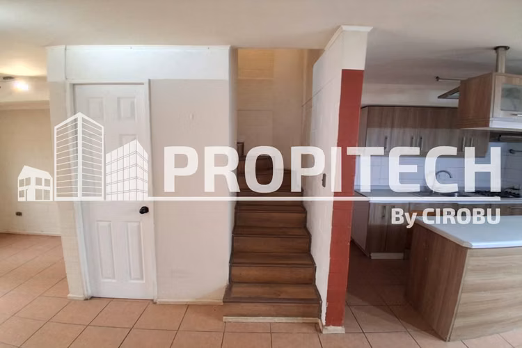 Venta Casa 4D+3B+2E, CERCA A METRO TREN BUIN
