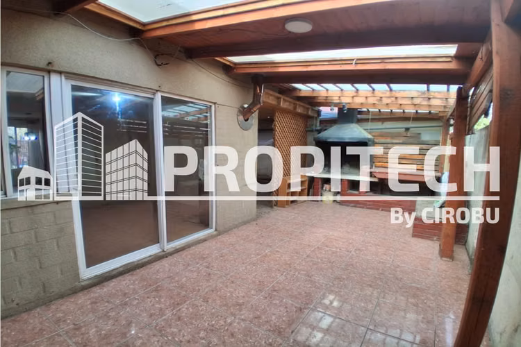 Venta Casa 4D+3B+2E, CERCA A METRO TREN BUIN