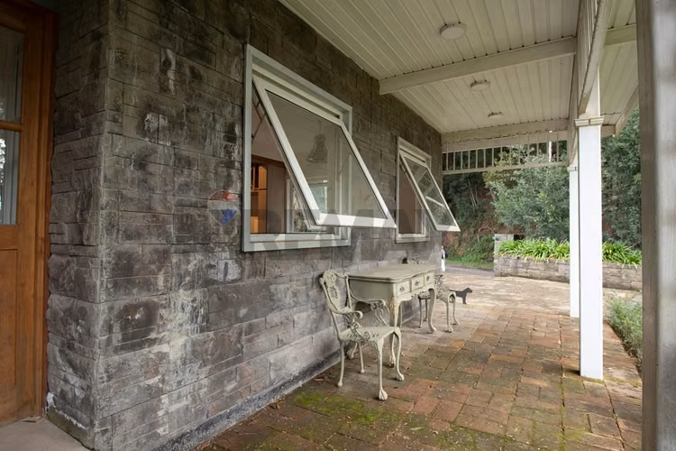 Exclusiva casa moderna y amplia sector el llano