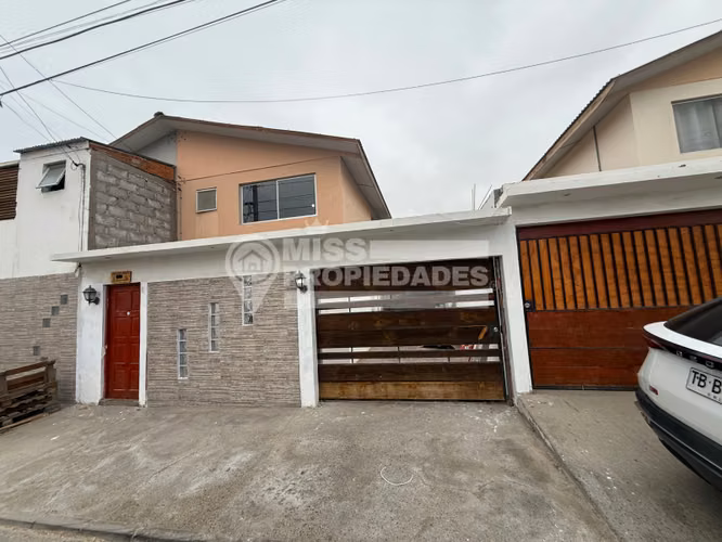 ARRIENDA CASA MEJILLONES, ANTOFAGASTA