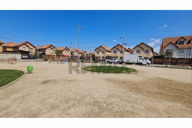 Casa en venta en villa altos del sol, talagante