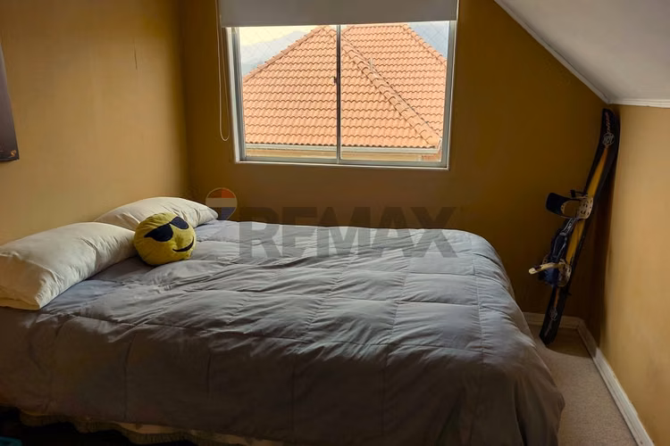 Casa de 5 dormitorios y 3 baños