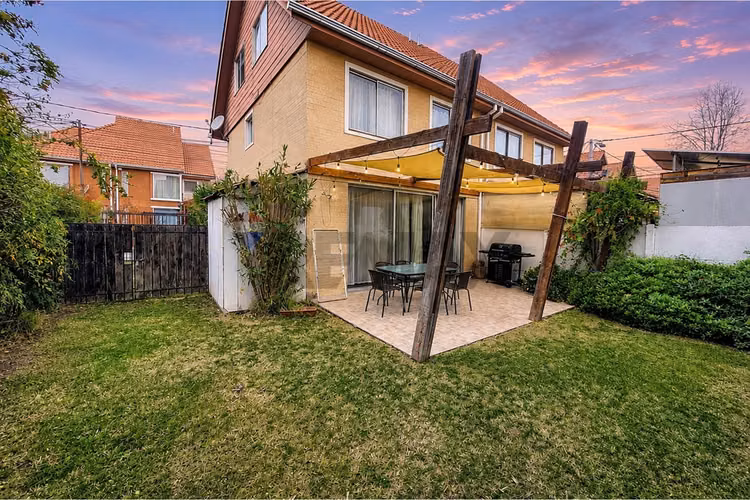 Casa de 5 dormitorios y 3 baños