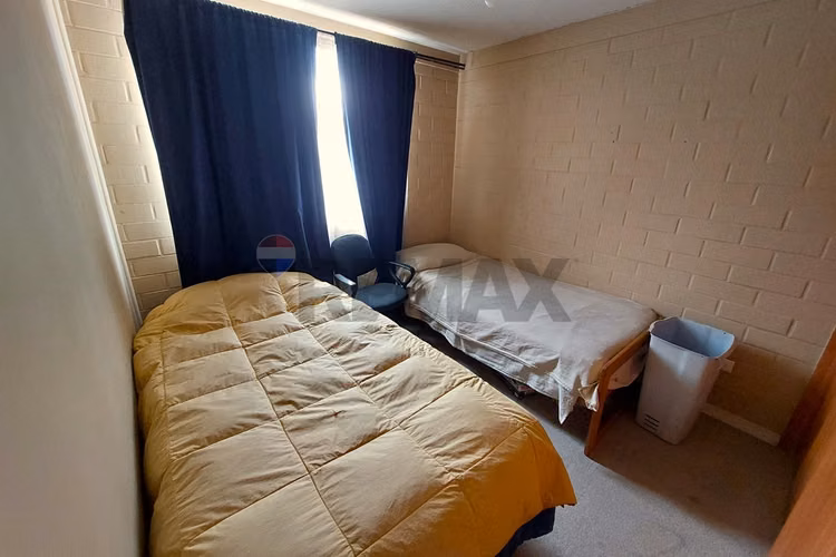 Casa de 5 dormitorios y 3 baños