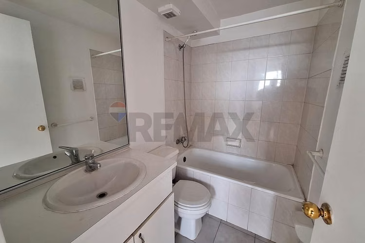 Hogar ideal en ñuñoa: funcional y acogedor - Imagen 9