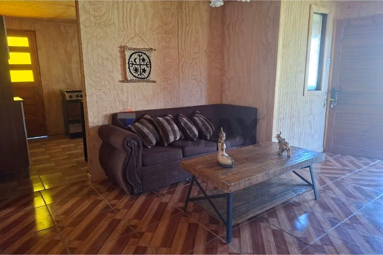Terreno de 1 hectárea con 3 cabañas equipadas