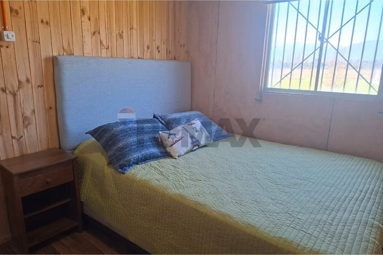 Terreno de 1 hectárea con 3 cabañas equipadas