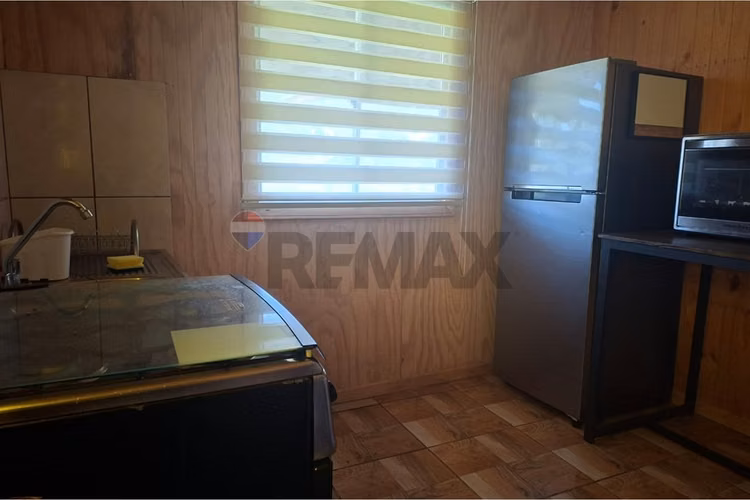 Terreno de 1 hectárea con 3 cabañas equipadas