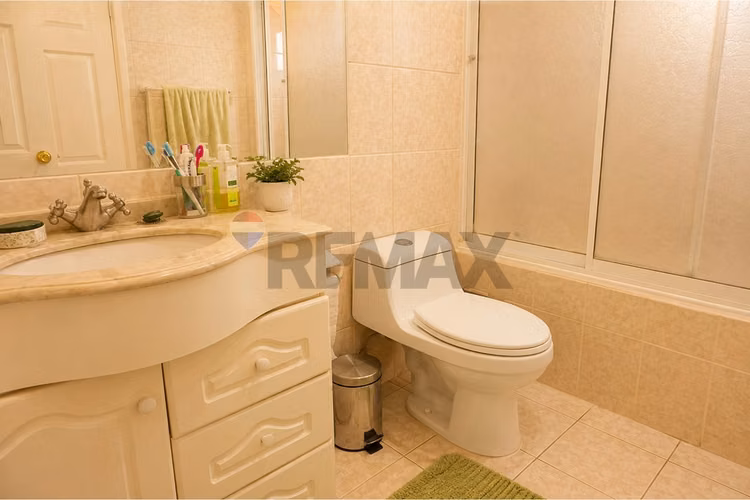Amplia casa de 167m2 5d/3b en la cisterna - Imagen 26