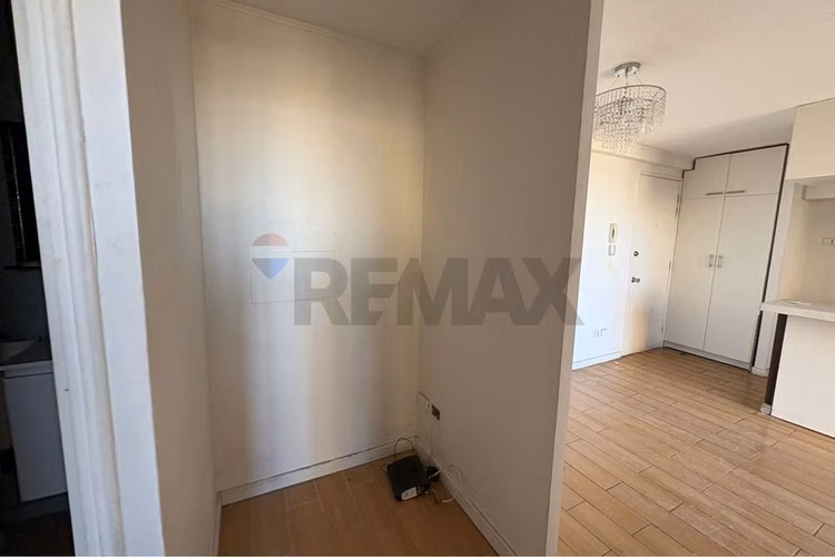 Lindo departamento en estacion central - Imagen 11