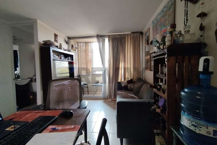 Vendo comodo depto 2d 1b metro hospitales - Imagen 7