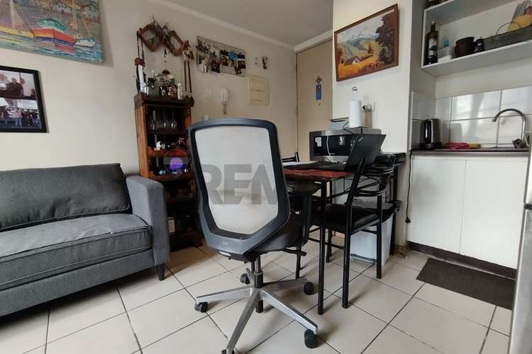 Vendo comodo depto 2d 1b metro hospitales - Imagen 6