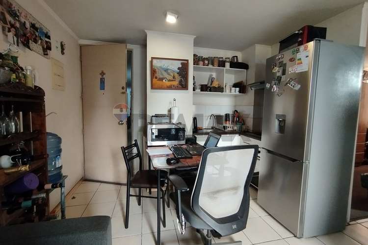 Vendo comodo depto 2d 1b metro hospitales - Imagen 5
