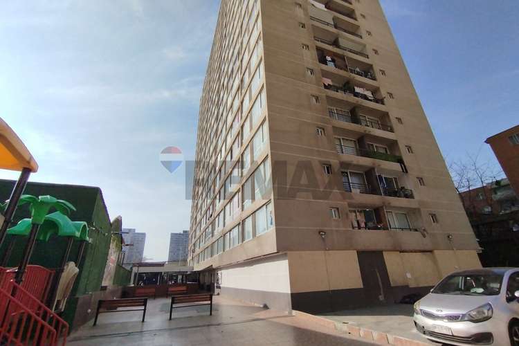 Vendo comodo depto 2d 1b metro hospitales - Imagen 24