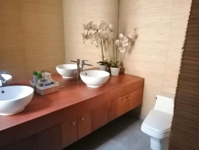 EXCELENTE CASA OFICINA CLINICA LAS CONDES - Imagen 5