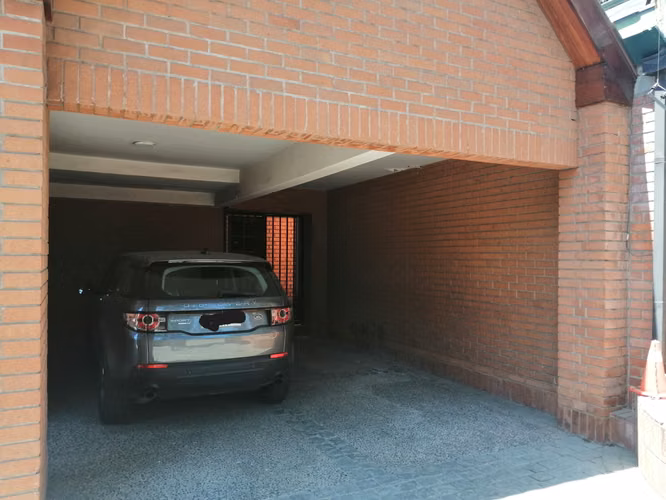 EXCELENTE CASA OFICINA CLINICA LAS CONDES - Imagen 14