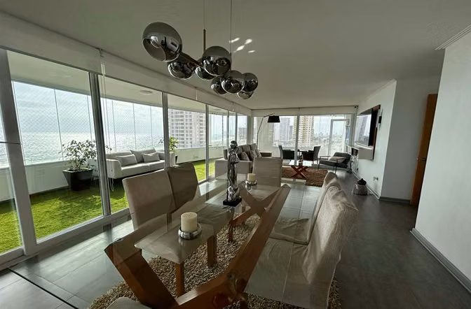 ESPECTACULAR DEPARTAMENTO FRENTE AL MAR