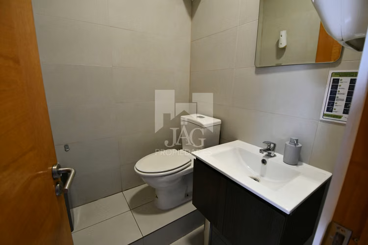 ARRIENDO OF 3 PRIVADOS 2B AREAS LIBRES PISO 6 METO DOMINICOS - Imagen 13