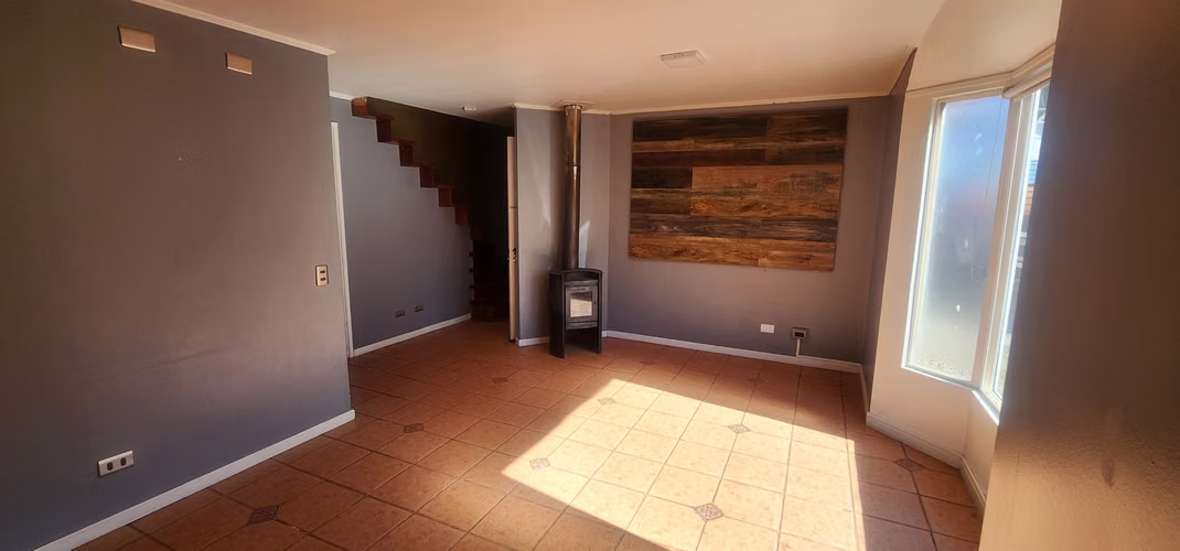 CASA EN ARRIENDO EN LOS DOMINICOS VALLE VOLCANES - Imagen 2