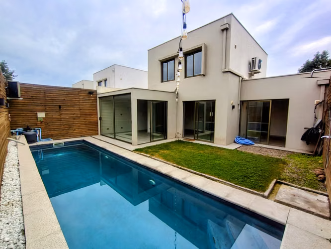 ARRIENDO CASA 3D/3B PISCINA QUINTA LINDEROS EN BUIN