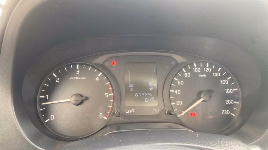 2017 Nissan Np300 2.3 S DIESEL 4X2 CAB. SIM. MT 2P. - Imagen 4