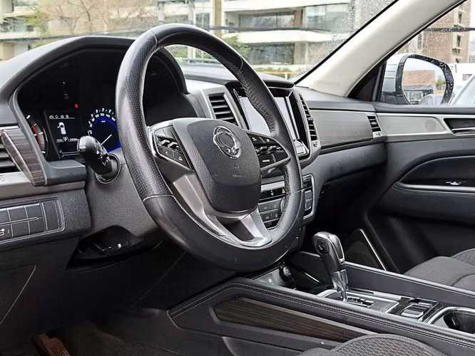 SSANGYONG REXTON 2018