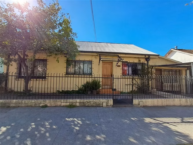 Casa en venta de 6D a pasos del centro, alameda, clínicas et - Imagen 3